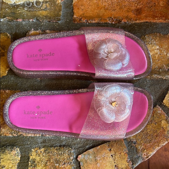 Kate Spade Slide Sandals. - Picture 1 of 4